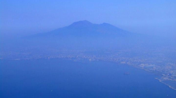 Mount Vesuvius seen from Mount Faito - Photo: Tiberio Gracco